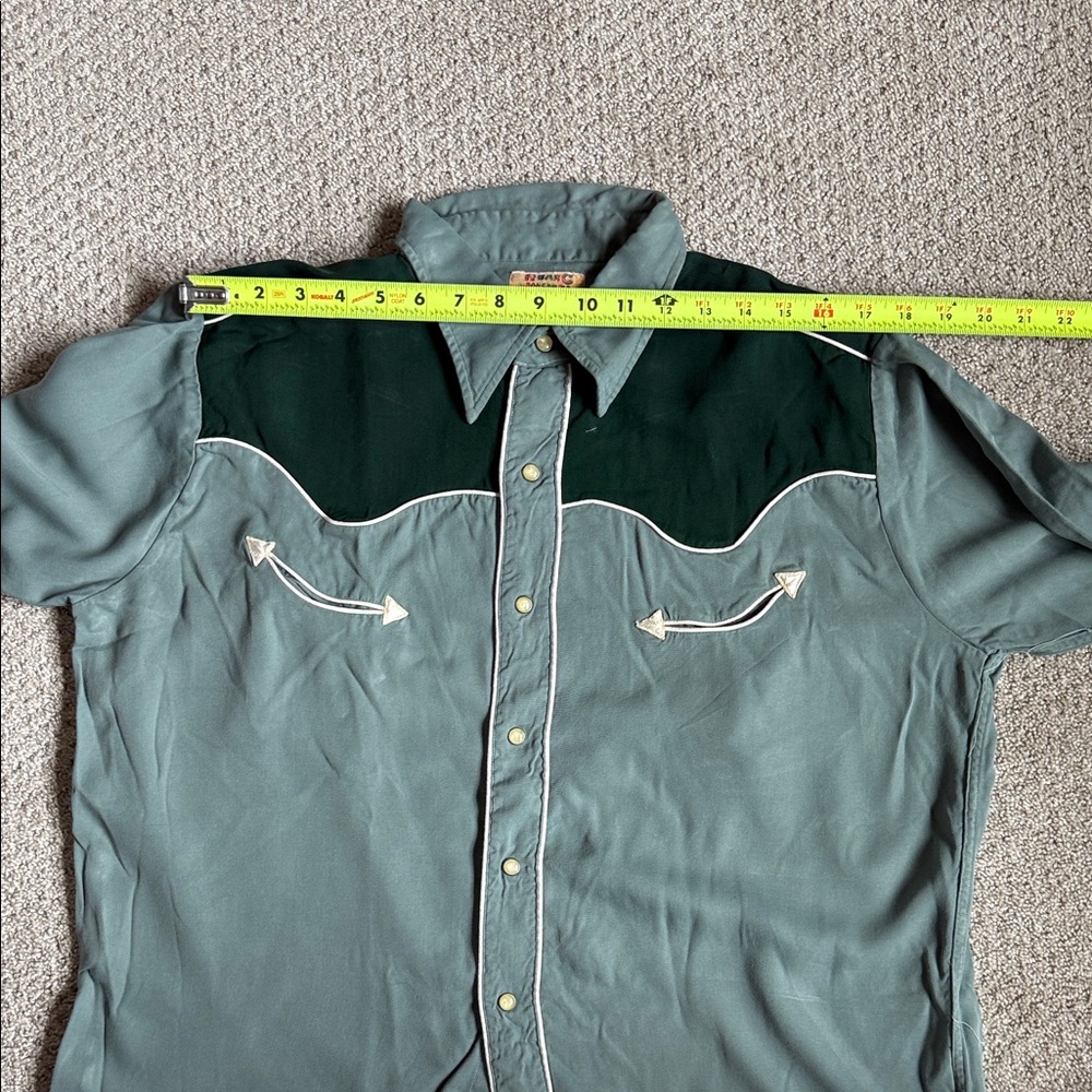 H Bar C Ranchwear Western Shirt in Emerald Sage - Picture 11 of 12
